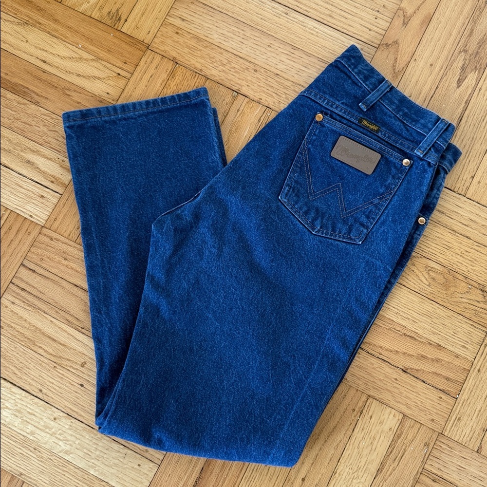 Wrangler Classic Blue Jeans with Signature Pocket